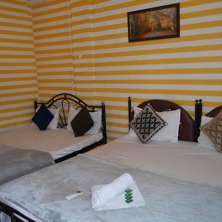 Esther Guest House Calangute Exterior foto