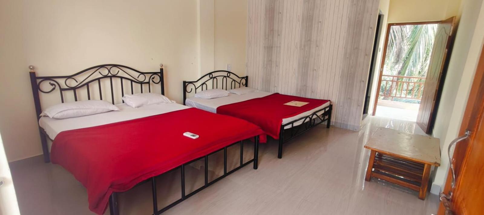 Esther Guest House Calangute Habitación foto