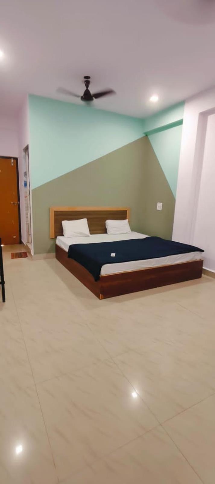 Esther Guest House Calangute Habitación foto